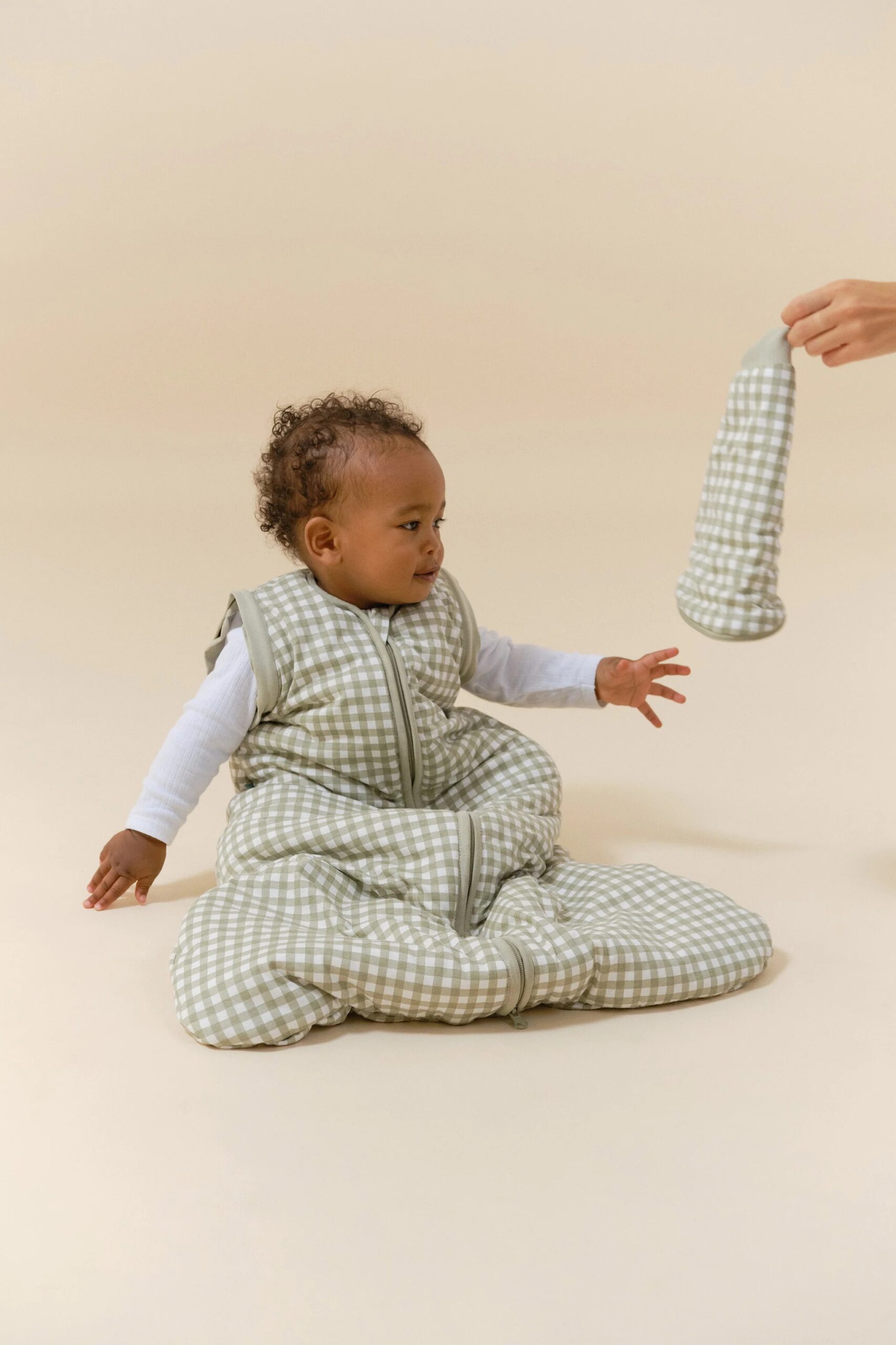 2025_Molis_eCommAW2547381_17c46aca-8353-4016-9368-2a20c59e9a15